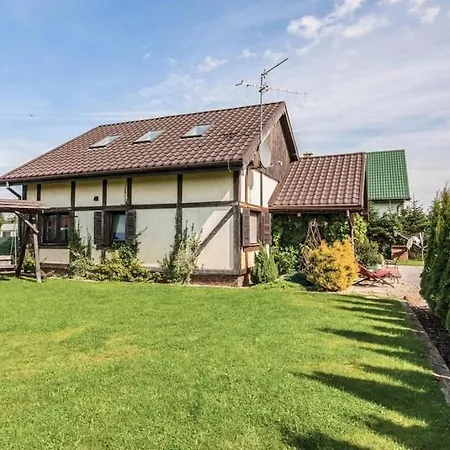 Comfortable With Garden, By The Сasa de vacaciones