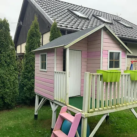 Comfortable With Garden, By The Casa vacanze *