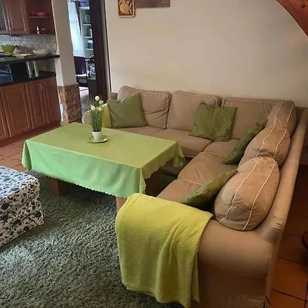 Comfortable With Garden, By The Сasa de vacaciones
