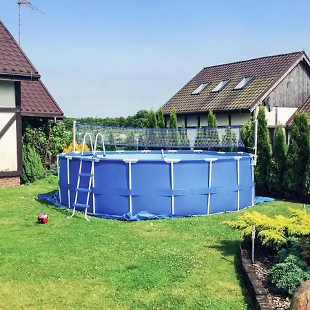 Сasa de vacaciones Comfortable With Garden, By The